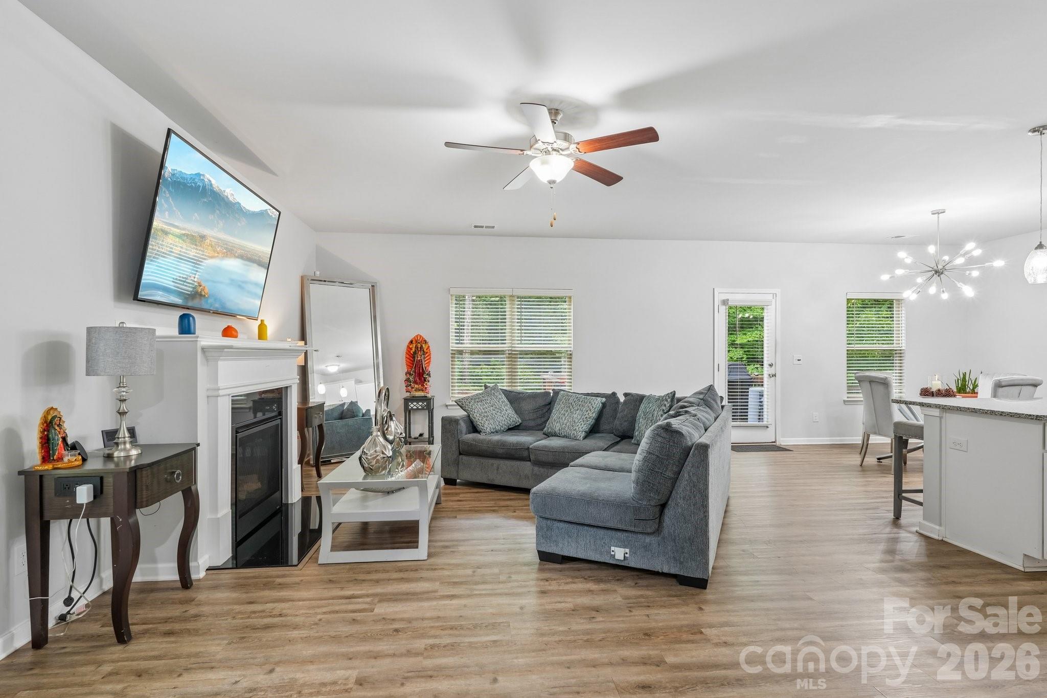 6901 Robinson Church Road Charlotte, NC 28215 - Photo 6 of 34