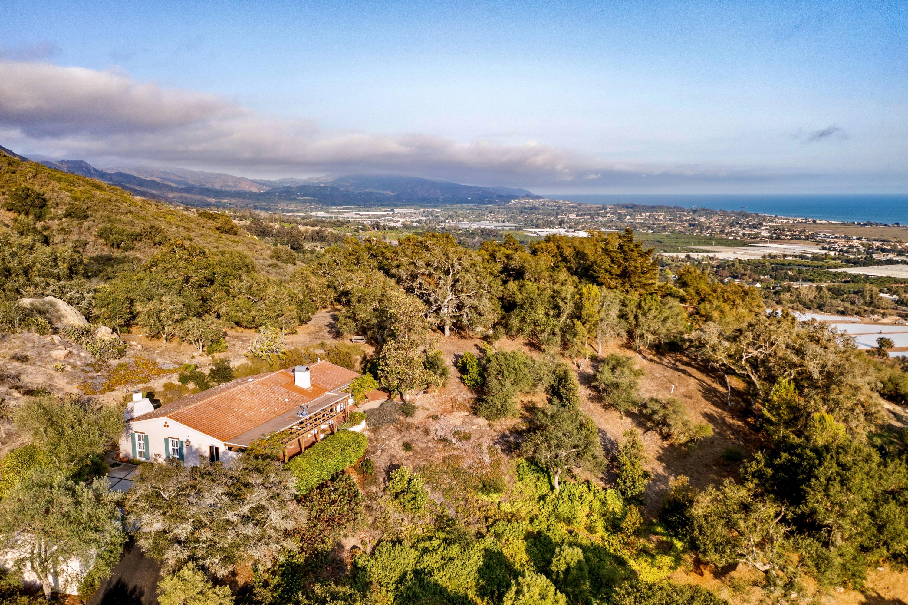 1986 Arriba Street Carpinteria, CA 93013 - Photo 6 of 27