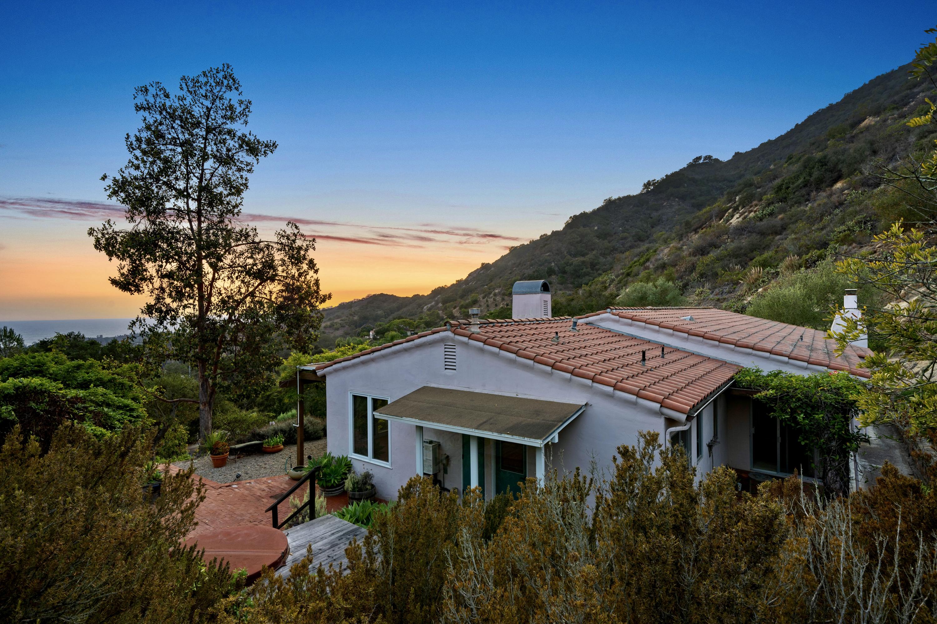 1986 Arriba Street Carpinteria, CA 93013 - Photo 7 of 27 a view of a house with a patio