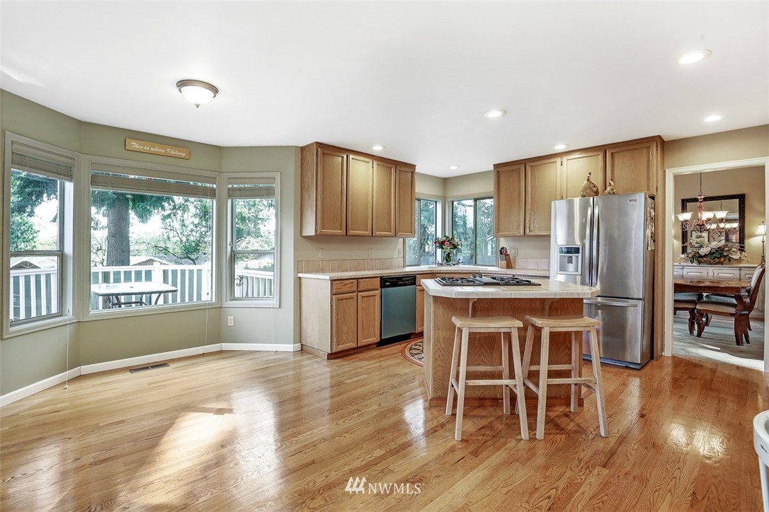 1404 243rd Place Southeast Bothell, WA 98021 - Photo 16 of 25