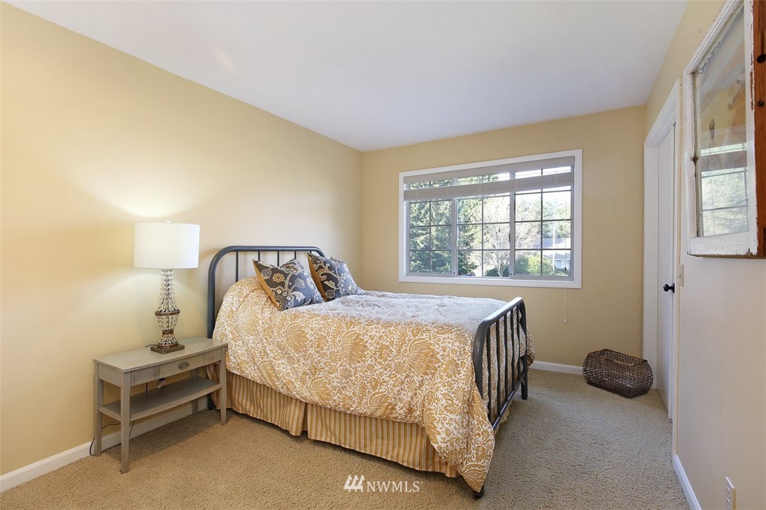 1404 243rd Place Southeast Bothell, WA 98021 - Photo 20 of 25