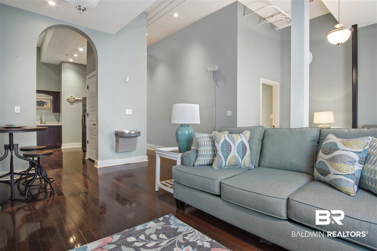 204 Conti Street, Unit 1D Mobile, AL 36602 - Photo 4 of 22