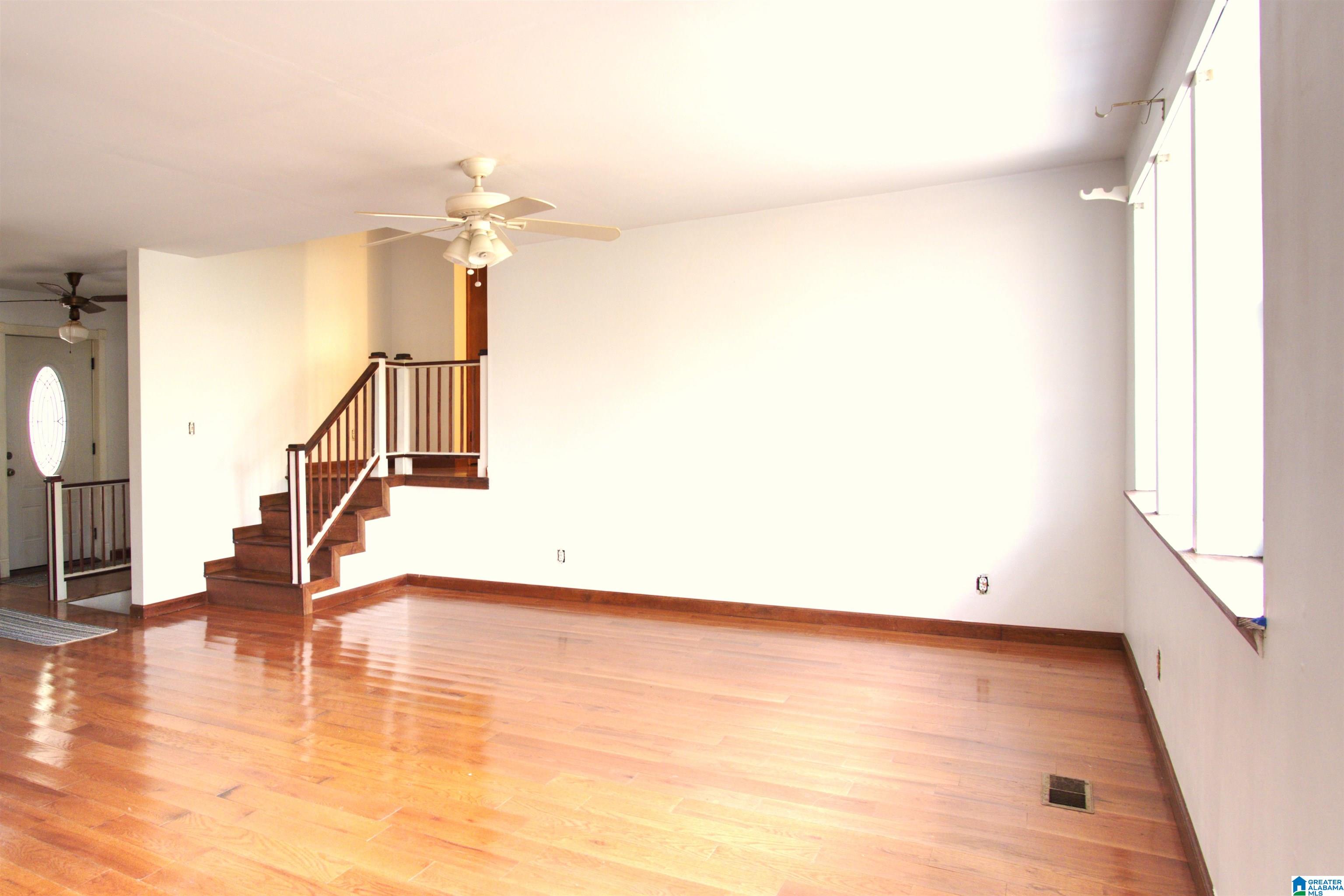 580 Lee Circle Cropwell, AL 35054 - Photo 5 of 17