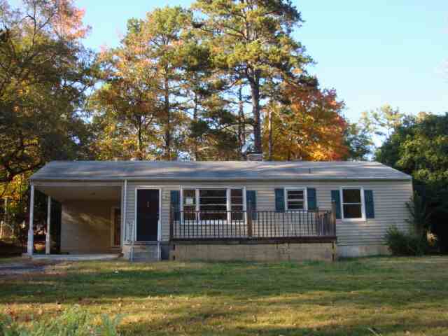 26 Foxhall Road Greenville, SC 29605 - Photo 1 of 9 Gallery Image 1