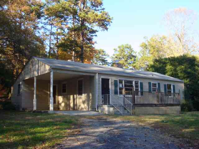 26 Foxhall Road Greenville, SC 29605 - Photo 2 of 9 Gallery Image 2