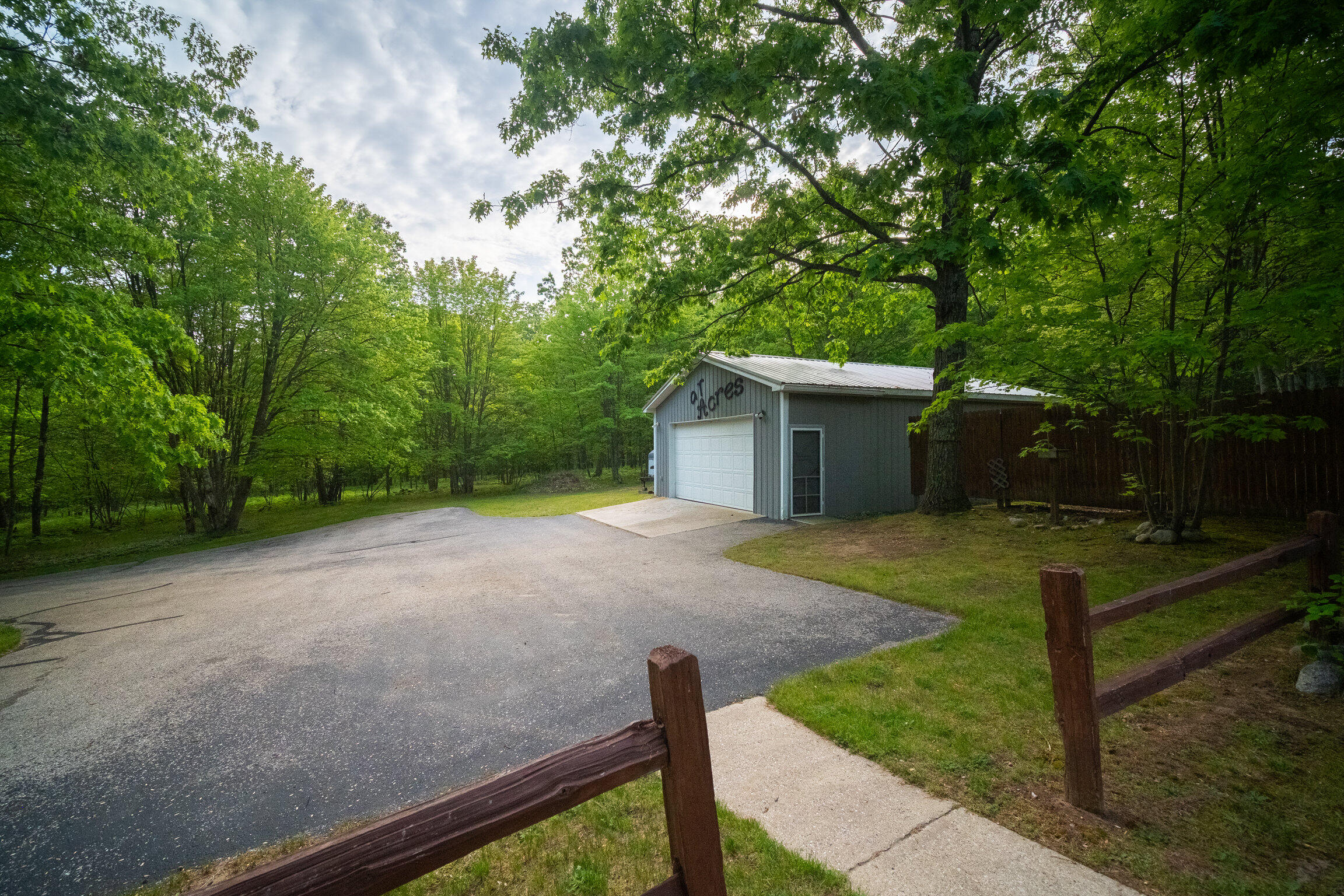 4040 Udell Hills Road Manistee, MI 49660 - Photo 2 of 57 4040_Udell_Hills_Rd-13