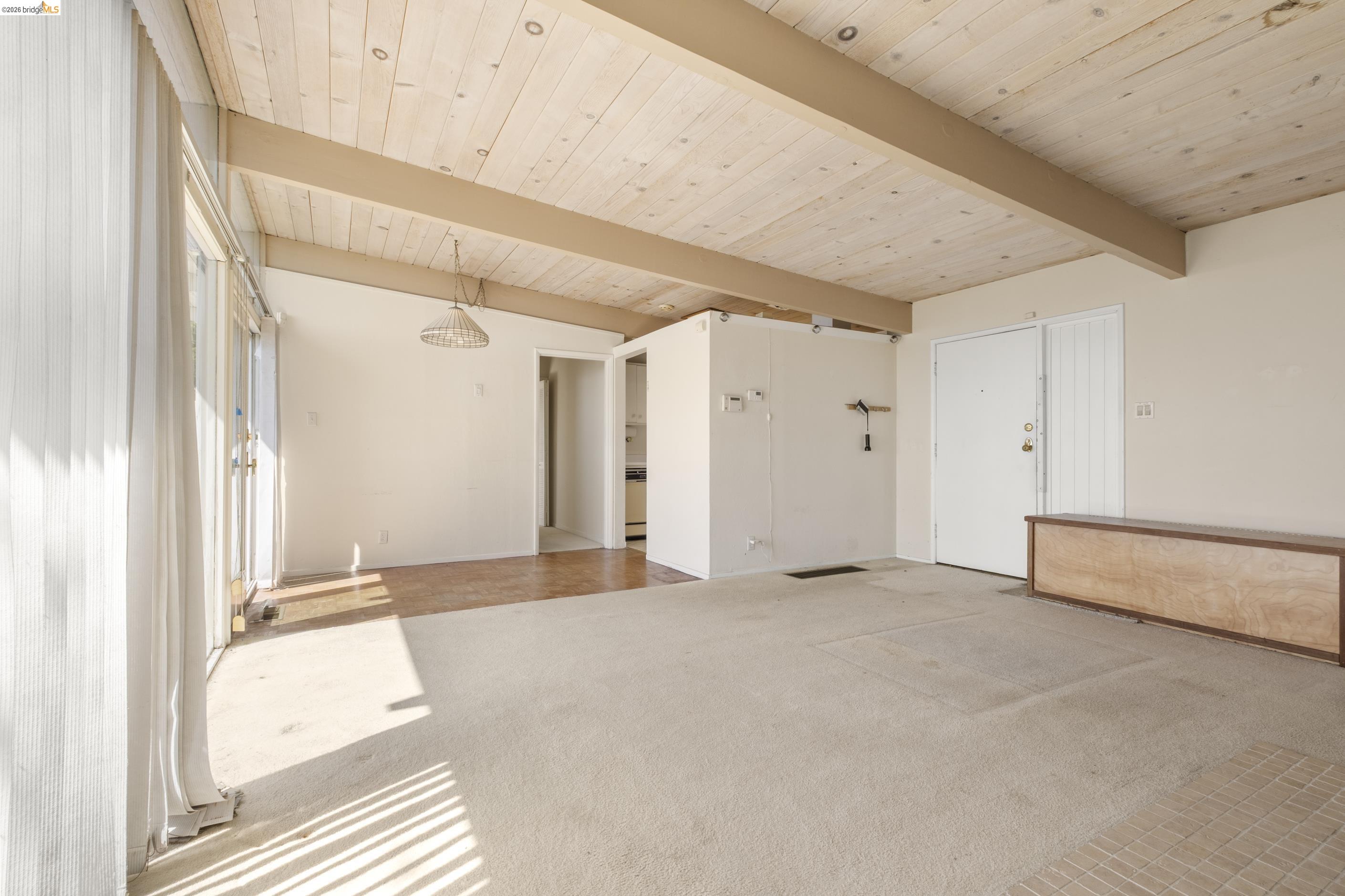 7279 Snake Road Oakland, CA 94611 - Photo 4 of 50
