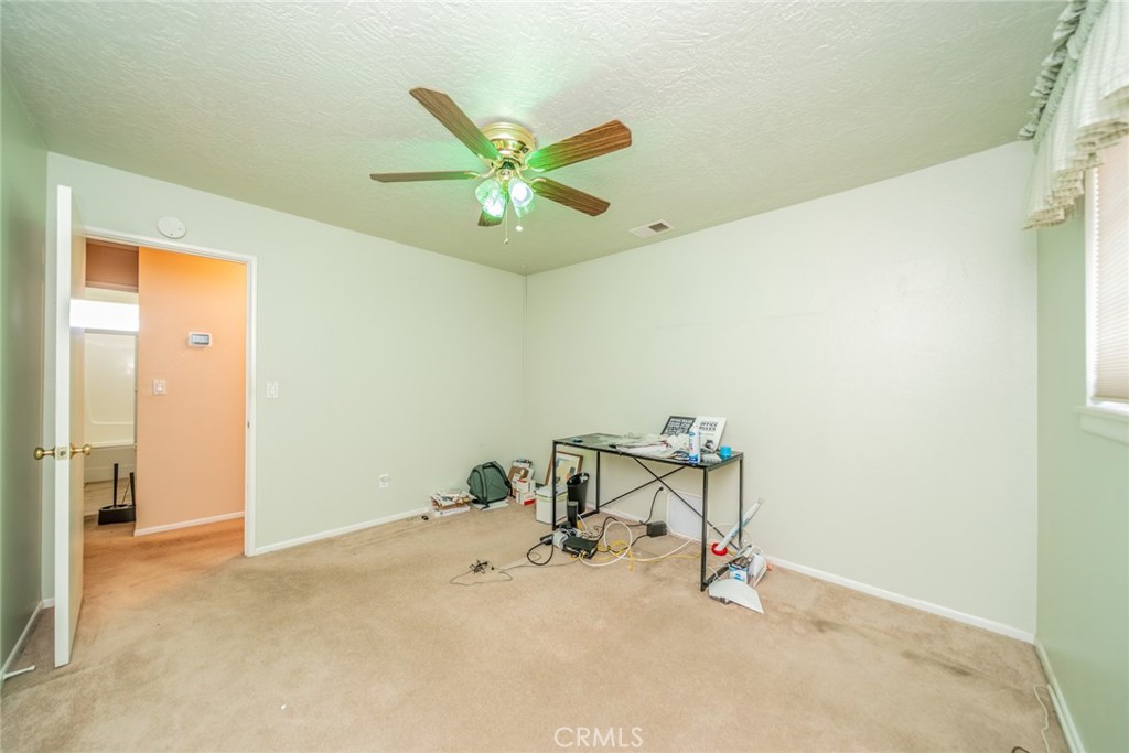 14171 Tehachapi Road Apple Valley, CA 92307 - Photo 11 of 51