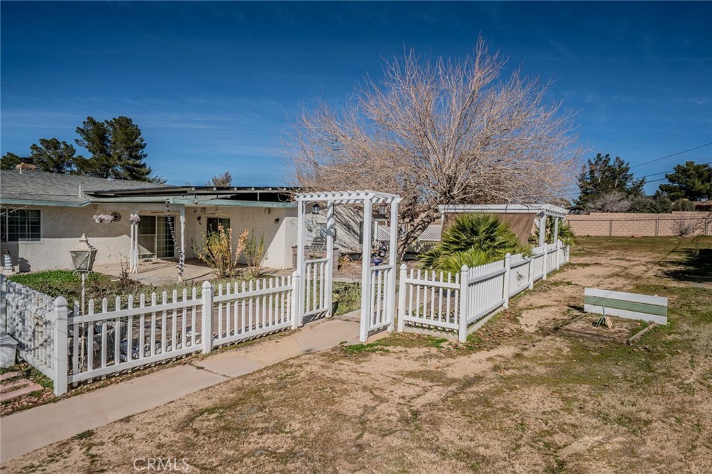 14171 Tehachapi Road Apple Valley, CA 92307 - Photo 34 of 51