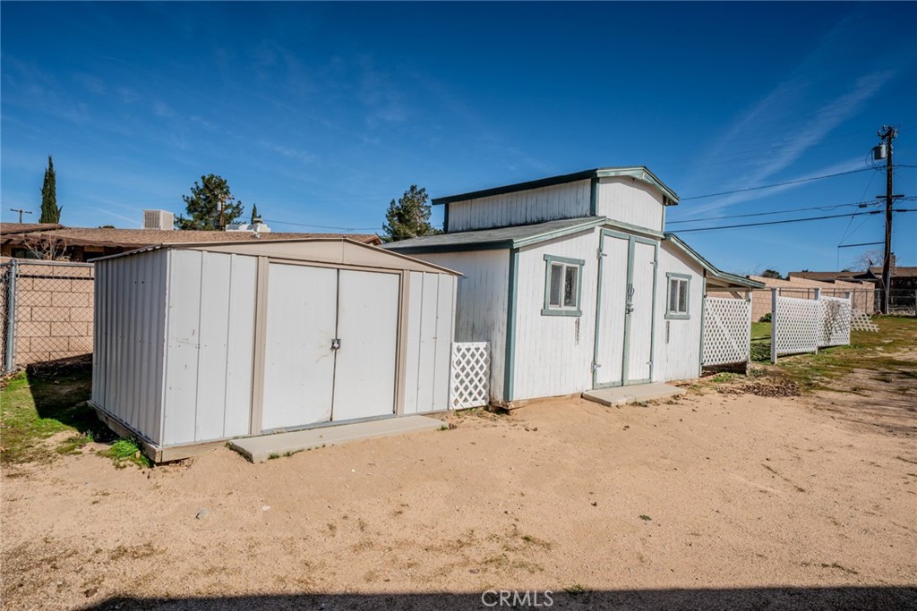 14171 Tehachapi Road Apple Valley, CA 92307 - Photo 38 of 51