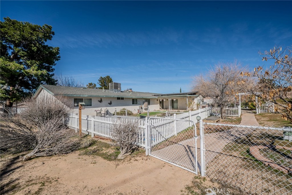 14171 Tehachapi Road Apple Valley, CA 92307 - Photo 41 of 51