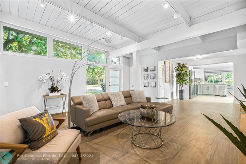 2024 Northeast 4th Ave  