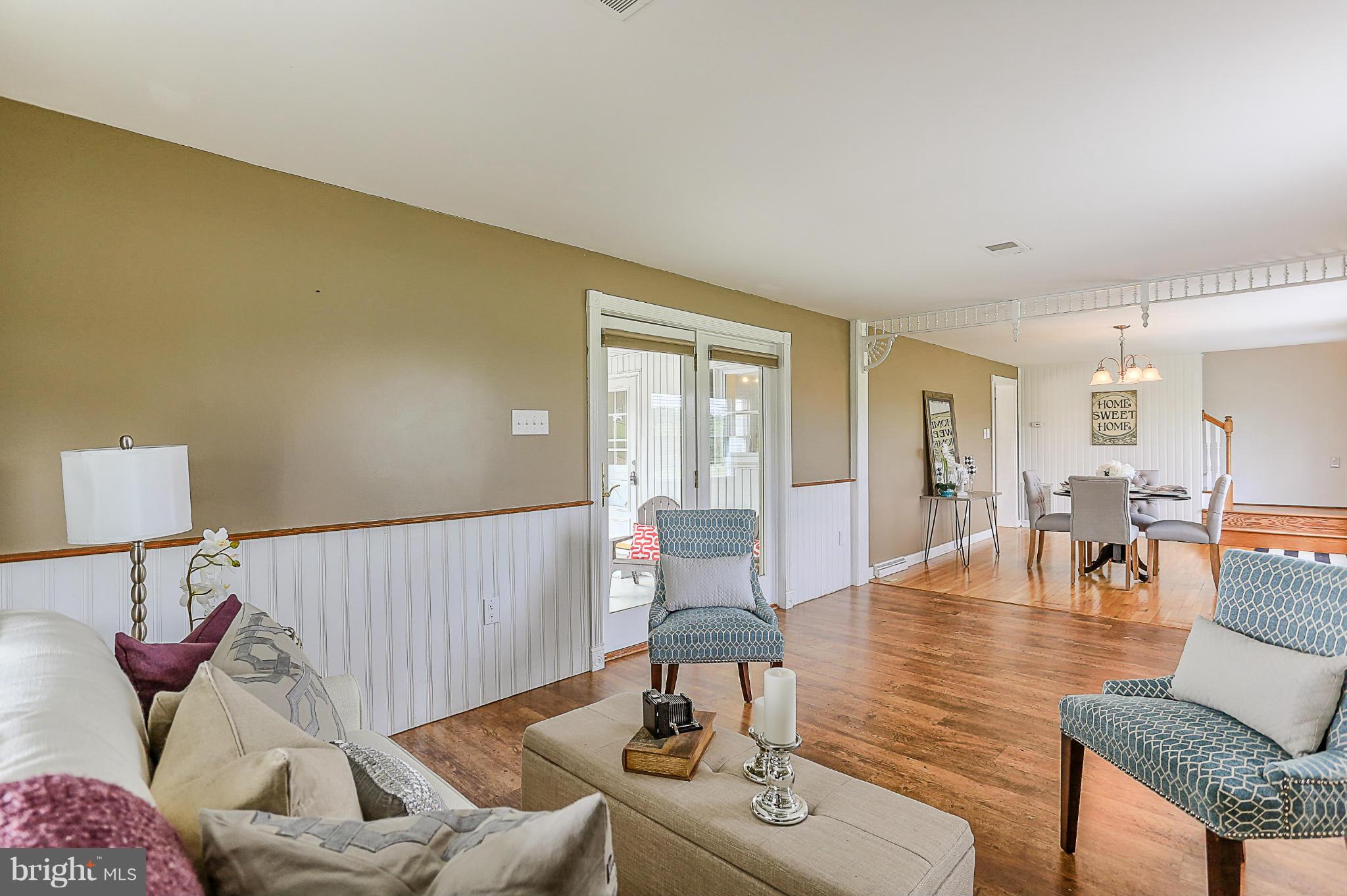 8306 Reichard Road Fairplay, MD 21733 - Photo 6 of 30 Living Room