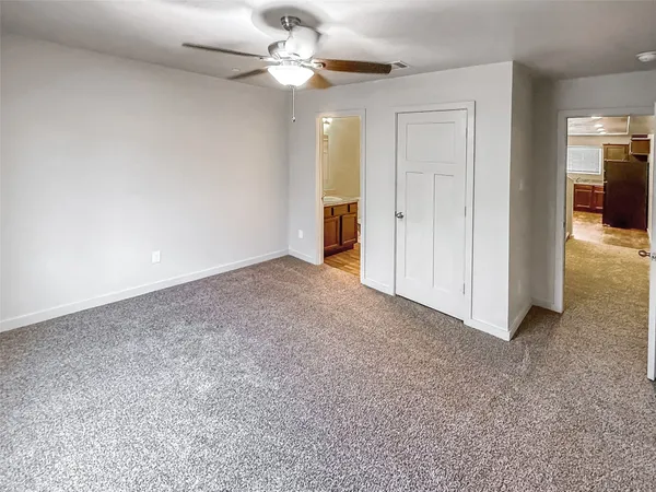 $1,895 | 10535 Mills Road, Unit 4B, Houston, TX 77070