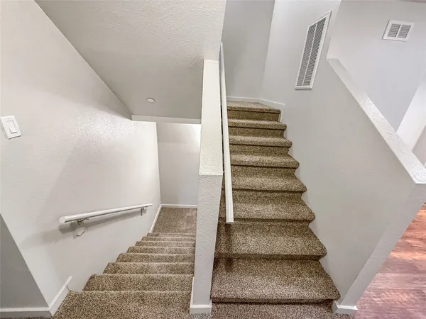 $1,895 | 10535 Mills Road, Unit 4B, Houston, TX 77070