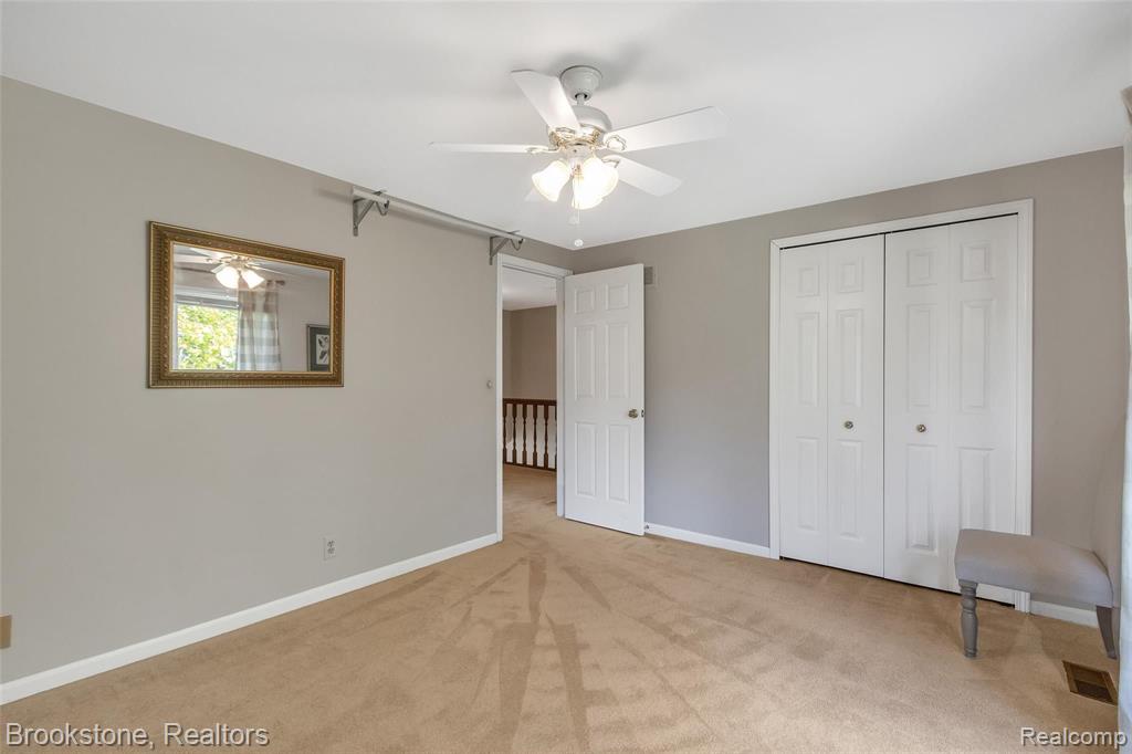 1387 Royal Crescent Street Rochester Hills, MI 48306 - Photo 21 of 33