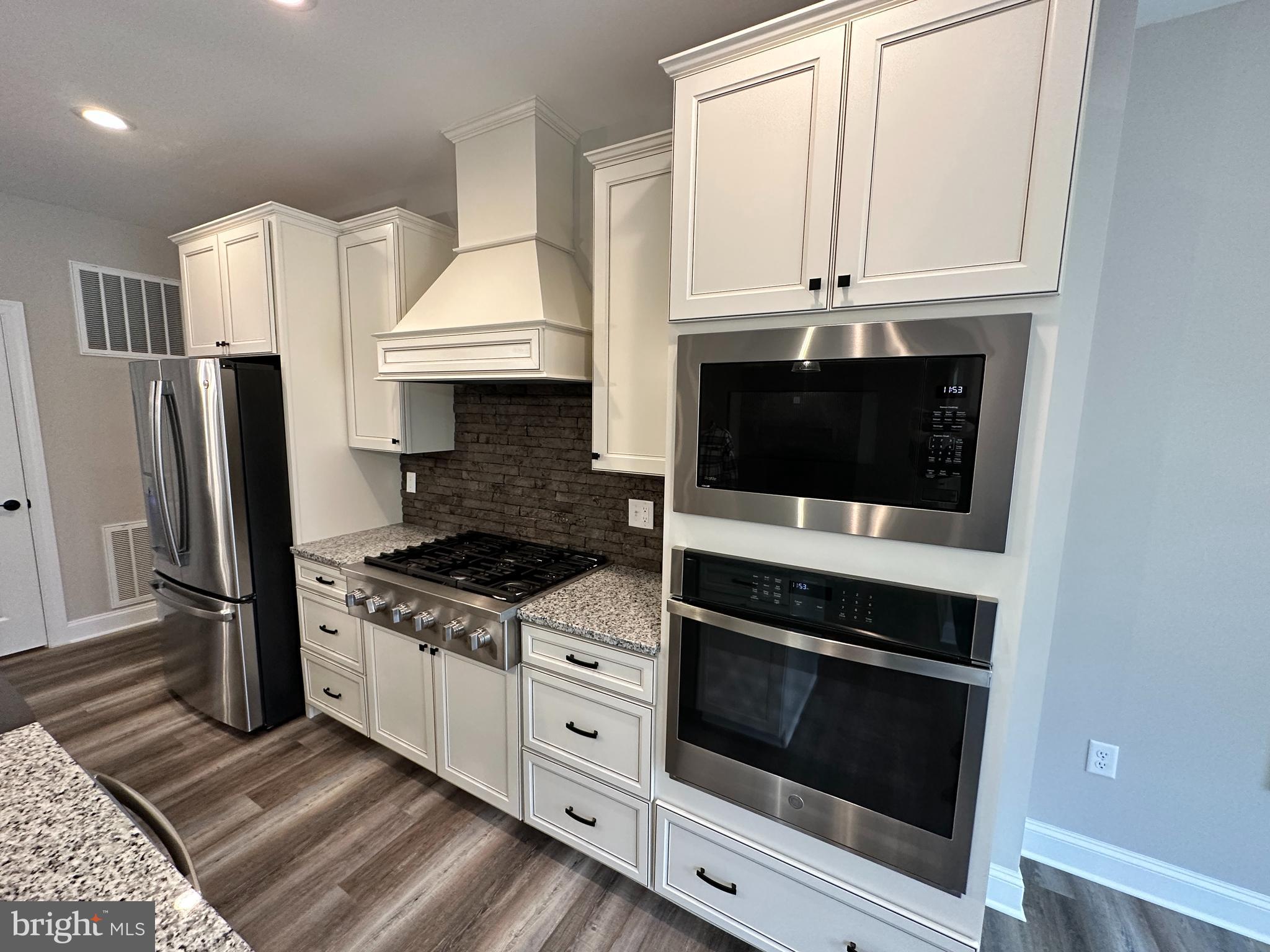 855 Redbud Road Winchester, VA 22603 - Photo 19 of 46 Example of Home Kitchen