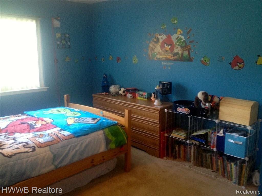 753 Dressler Lane Rochester, MI 48307 - Photo 9 of 11 photo 13.JPG