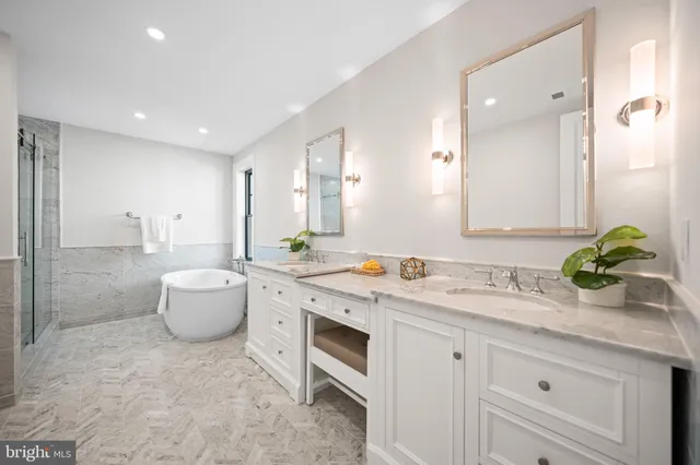 $2,785,000 | 2602 36th Place Northwest, Washington, DC 20007