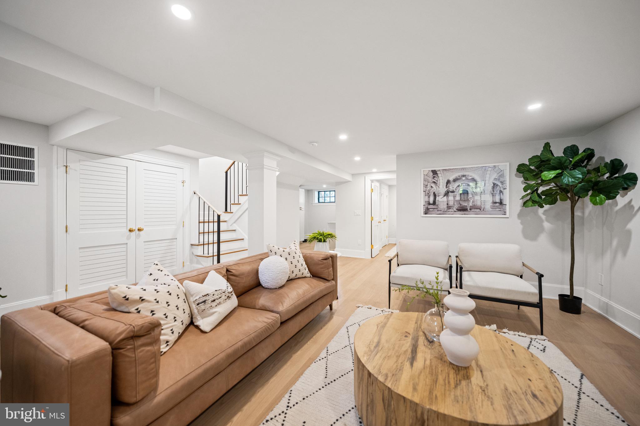 2602 36th Place Northwest Washington, DC 20007 - Photo 41 of 49 Family Room