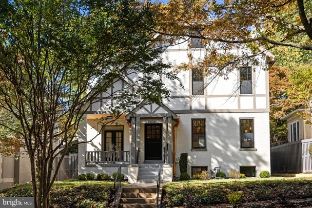 $2,785,000 | 2602 36th Place Northwest, Washington, DC 20007