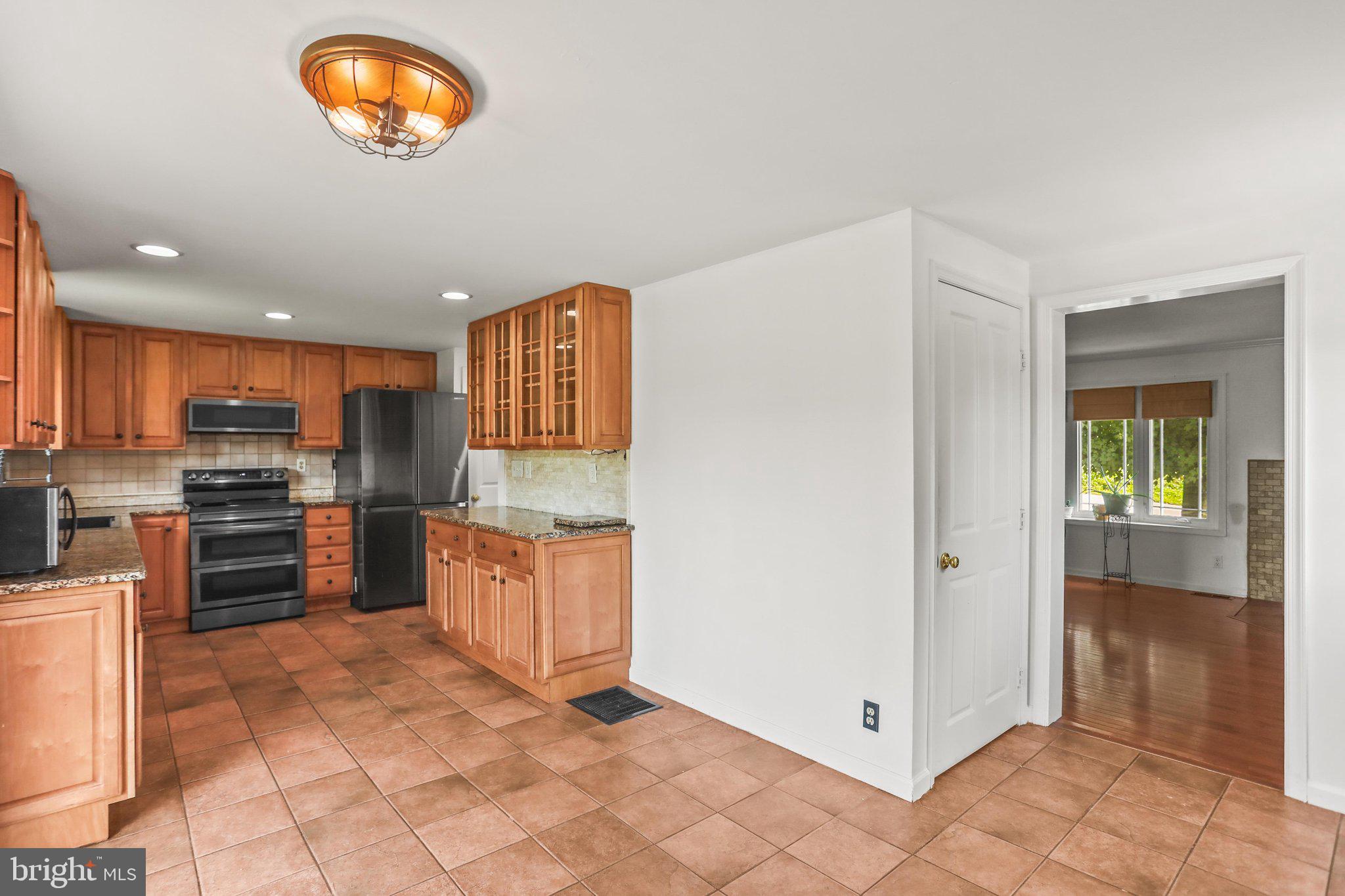 8221 Church Road Felton, PA 17322 - Photo 9 of 60 Gallery Image 9
