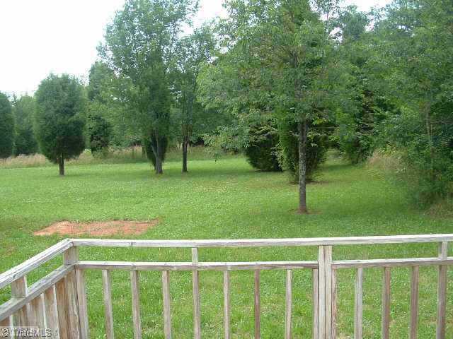 495 Wafford Road Lexington, NC 27292 - Photo 14 of 15 Yard/Garden.