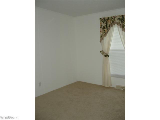 495 Wafford Road Lexington, NC 27292 - Photo 10 of 15 2nd Bedroom.