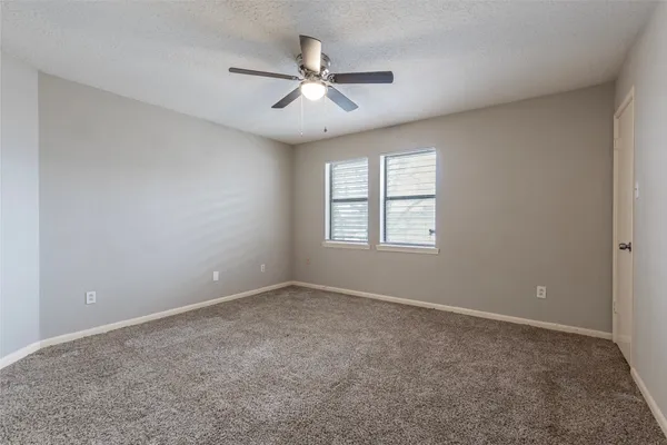 $1,350 | 3918 Mckinney Extension, Unit A, La Marque, TX 77568