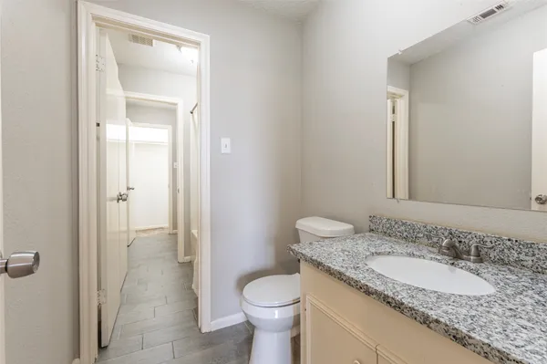 $1,350 | 3918 Mckinney Extension, Unit A, La Marque, TX 77568