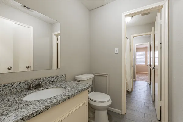 $1,350 | 3918 Mckinney Extension, Unit A, La Marque, TX 77568