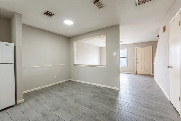 $1,350 | 3918 Mckinney Extension, Unit A, La Marque, TX 77568