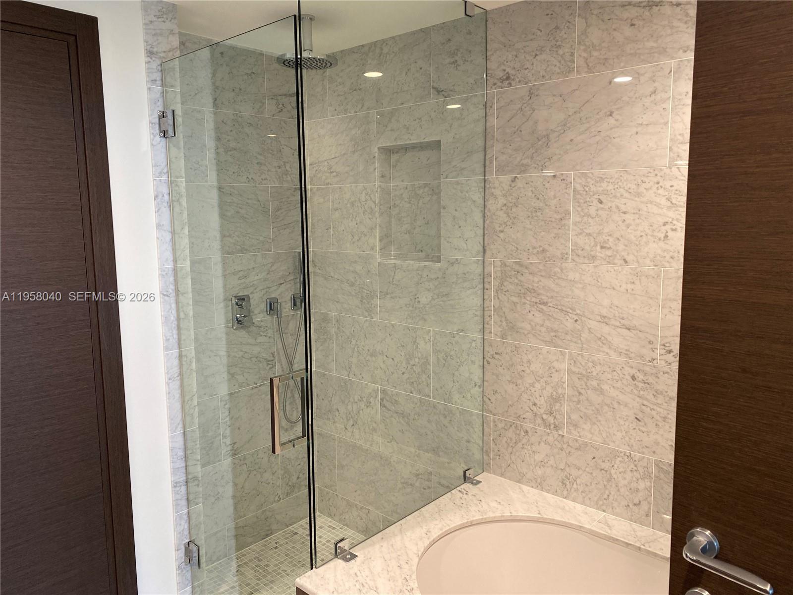 1000 Brickell Plaza, Unit 3306 Miami, FL 33131 - Photo 9 of 33