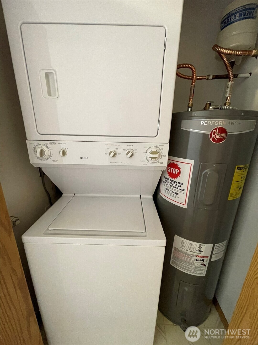 8830 Nesbit Avenue North Seattle, WA 98103 - Photo 11 of 32 a utility room with dryer and washer