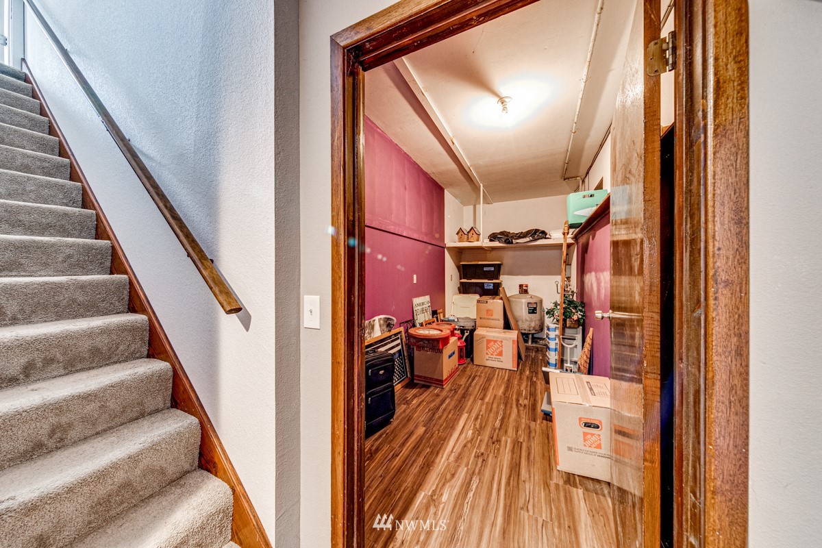 155 Taylor Cutoff Road Sequim, WA 98382 - Photo 24 of 37 a view of entryway and hall with wooden floor