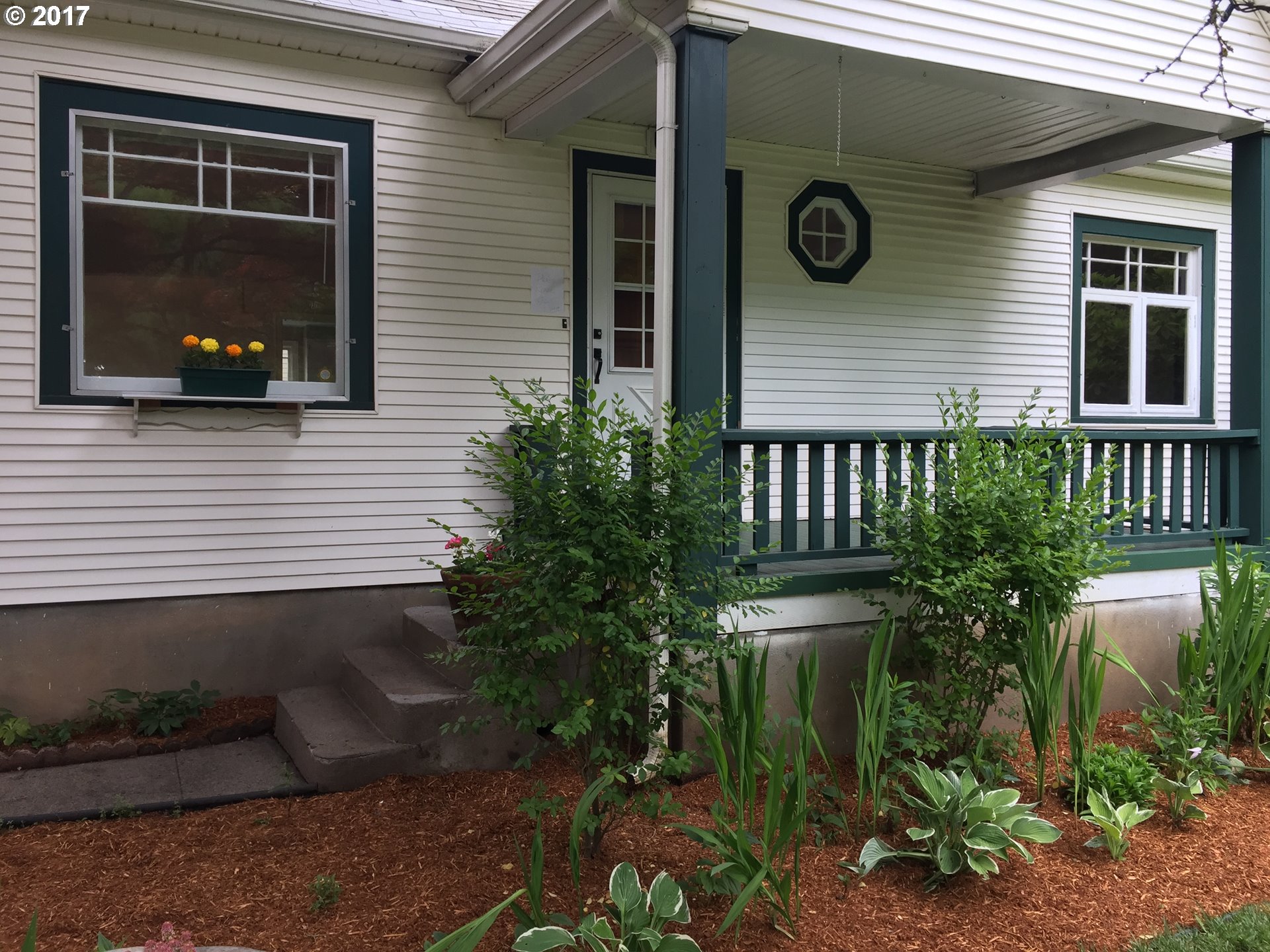 1245 River Road Eugene, OR 97404 - Photo 2 of 32 Gallery Image 2