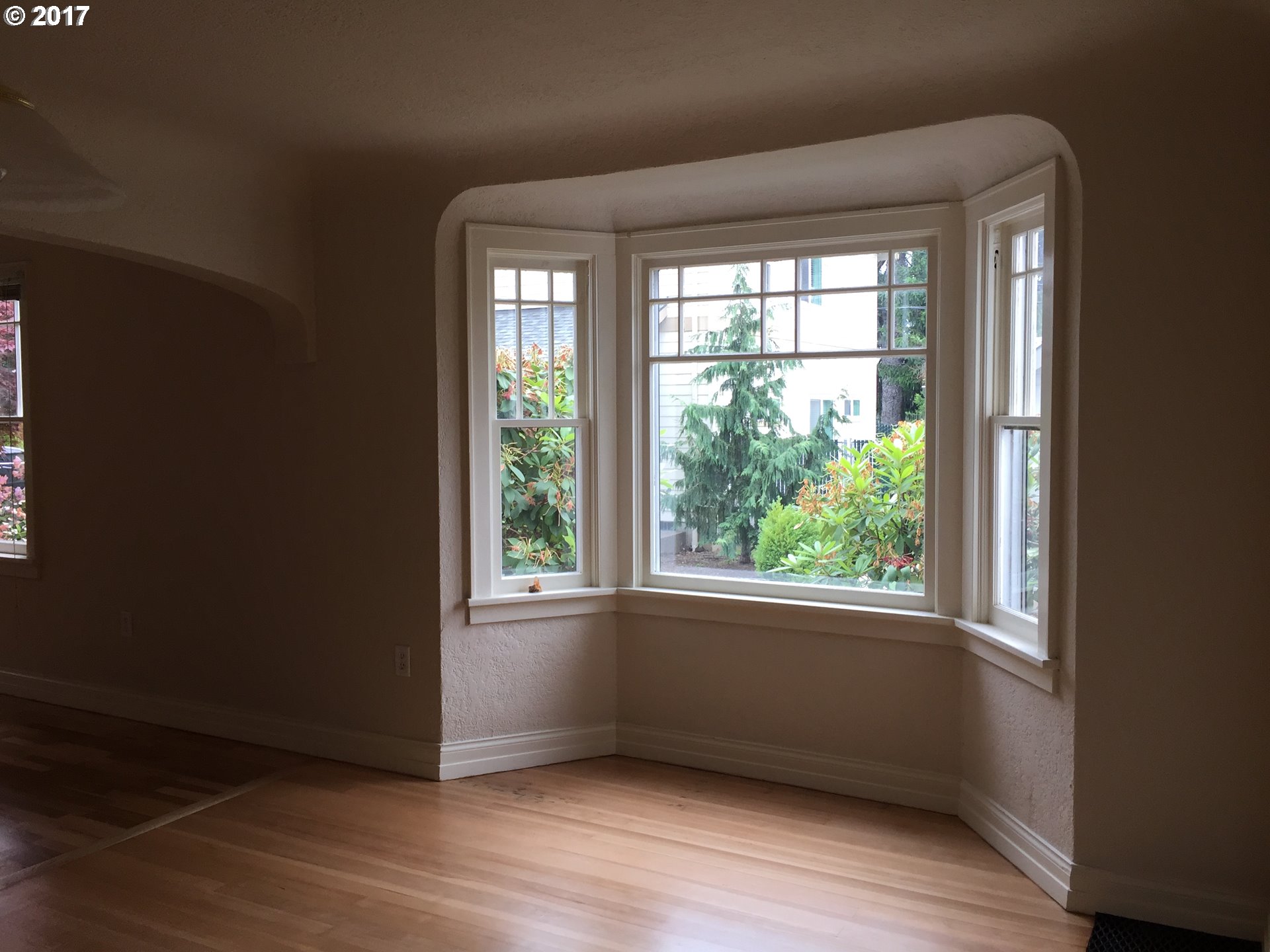 1245 River Road Eugene, OR 97404 - Photo 13 of 32 Gallery Image 13
