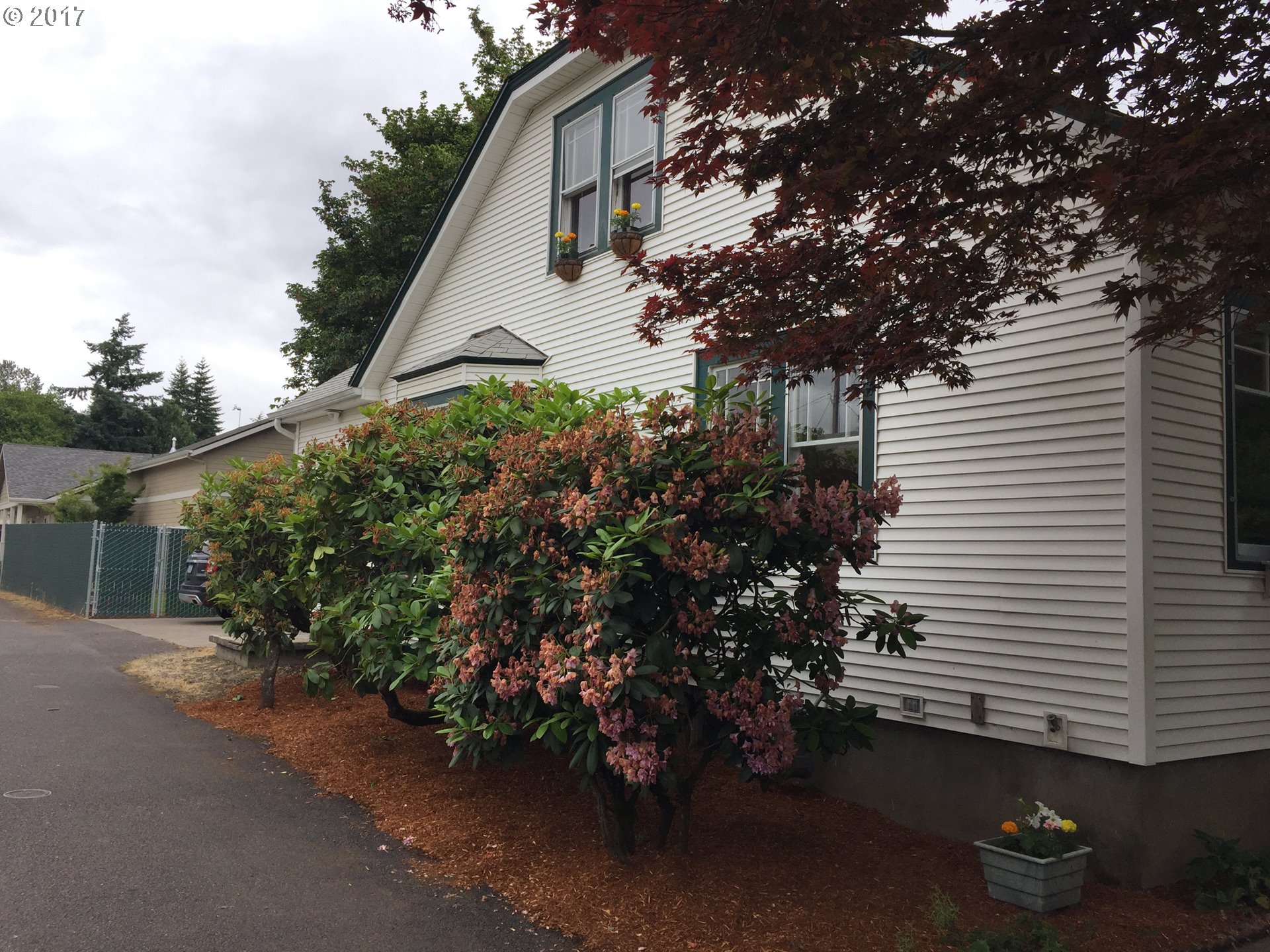 1245 River Road Eugene, OR 97404 - Photo 3 of 32 Gallery Image 3