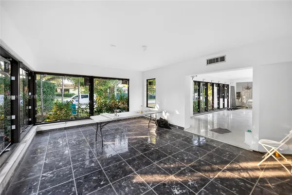 $7,500 | 1100 North Shore Drive, Miami Beach, FL 33141