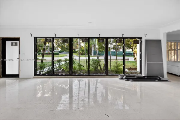 $7,500 | 1100 North Shore Drive, Miami Beach, FL 33141