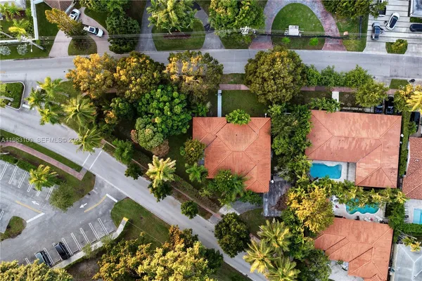 $7,500 | 1100 North Shore Drive, Miami Beach, FL 33141