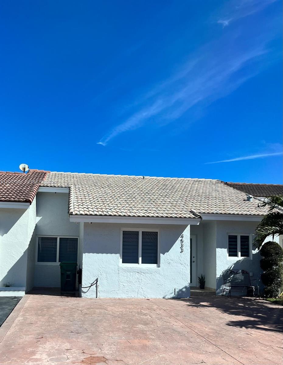 a view of a house with a outdoor space