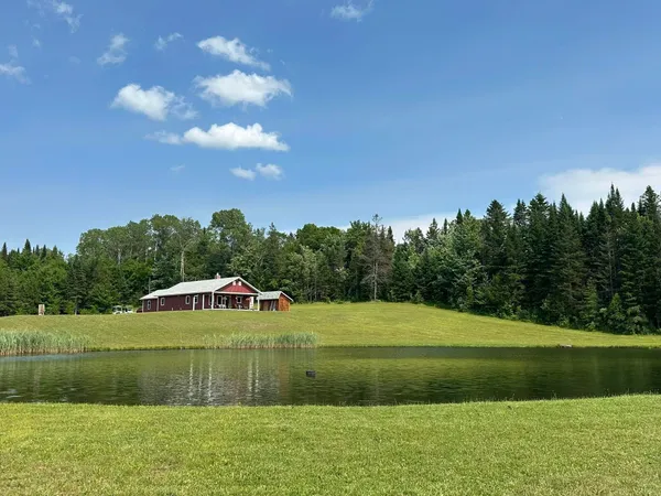 $515,000 | 550 Pete's Pond Road, Hardwick, VT 05836