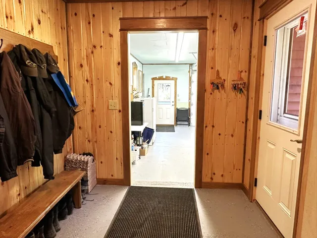 $565,000 | 550 Pete's Pond Road, Hardwick, VT 05836