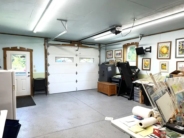 $565,000 | 550 Pete's Pond Road, Hardwick, VT 05836