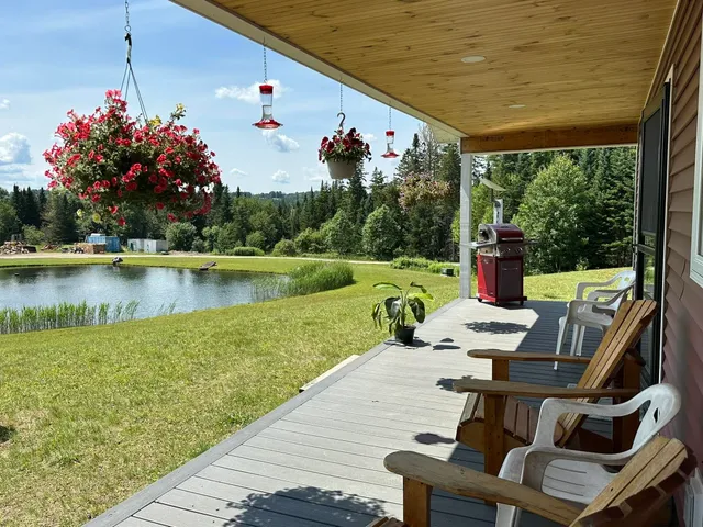 $565,000 | 550 Pete's Pond Road, Hardwick, VT 05836