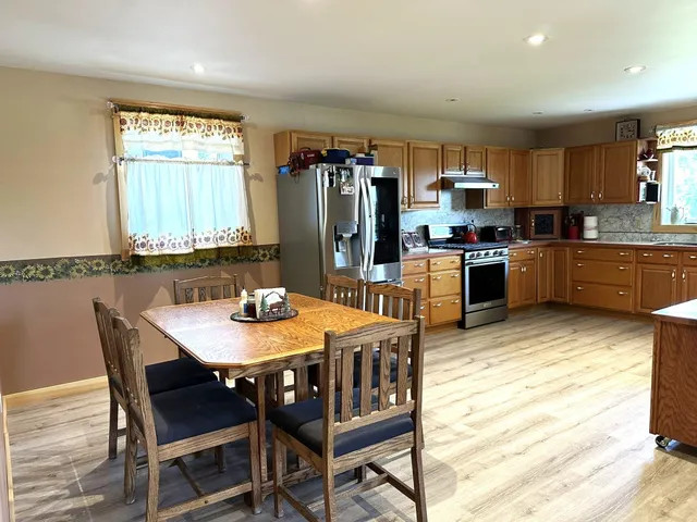 $565,000 | 550 Pete's Pond Road, Hardwick, VT 05836