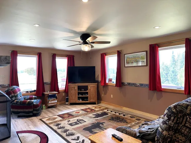 $565,000 | 550 Pete's Pond Road, Hardwick, VT 05836