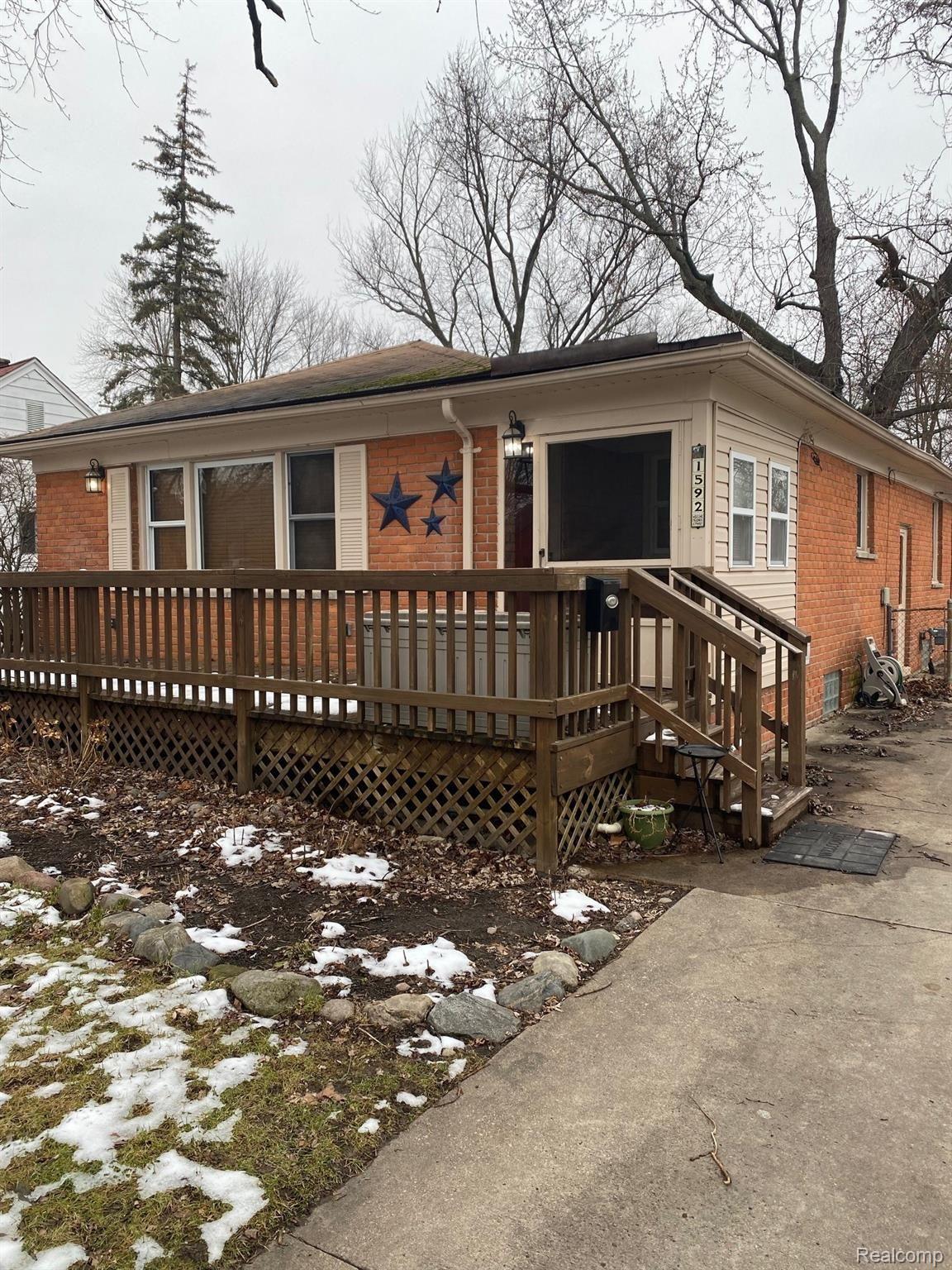 1592 Columbia Road Berkley, MI 48072 - Photo 1 of 35 Gallery Image 1