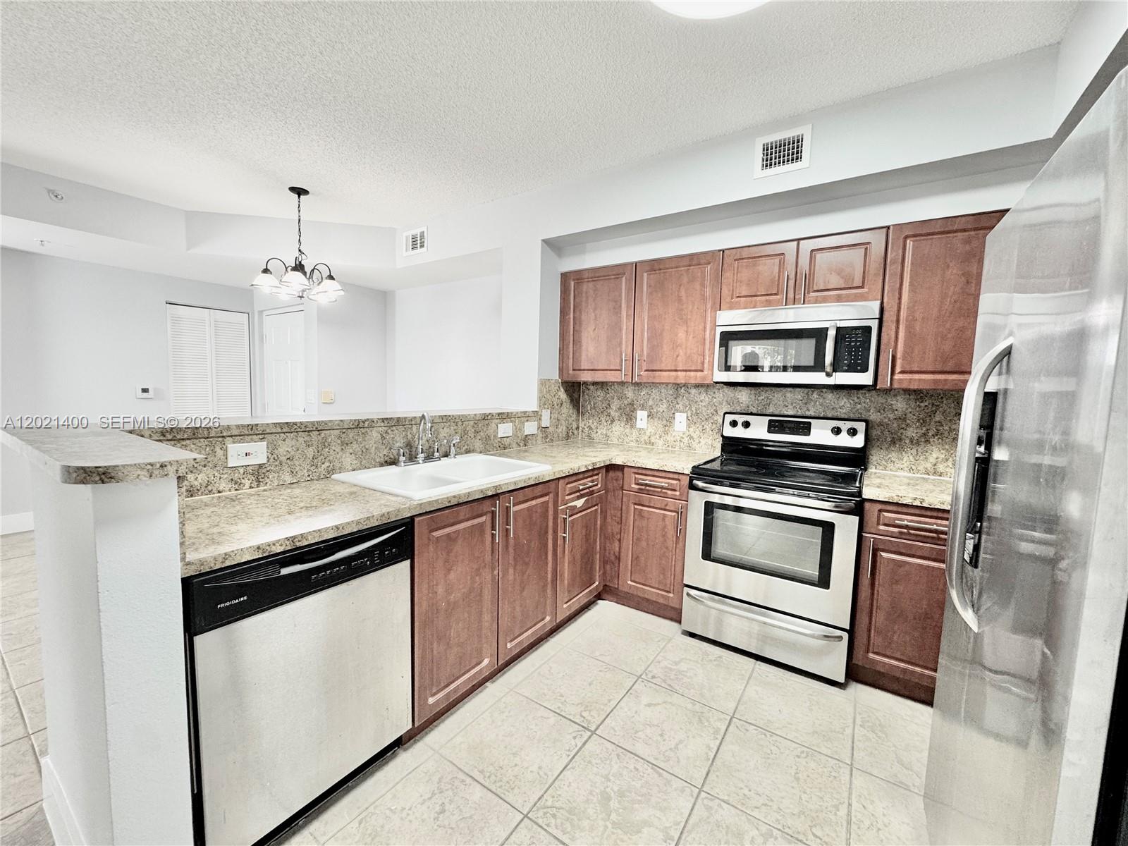 7940 North Nob Hill Road, Unit 108 Tamarac, FL 33321 - Photo 5 of 25